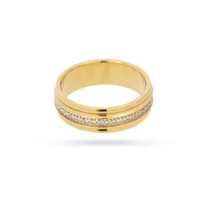 Bague dorée en acier chirurgical avec pavage de zircons blancs – Surin Beach